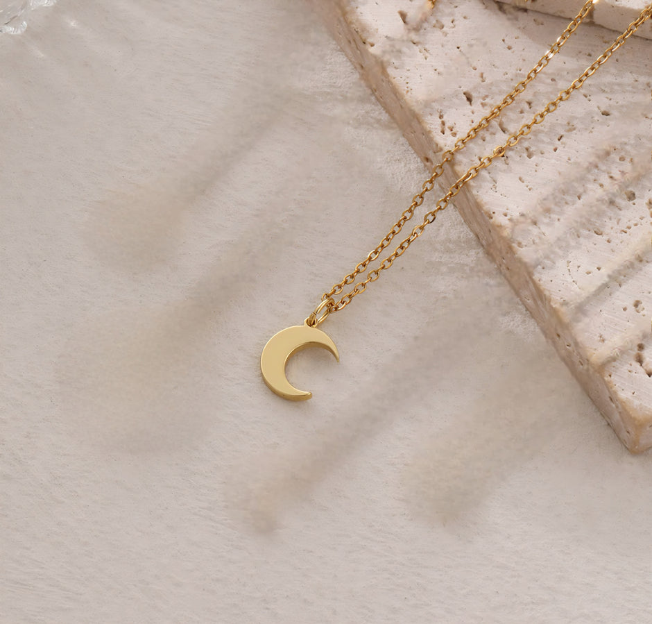 COLLAR LUNA MINIMALISTA