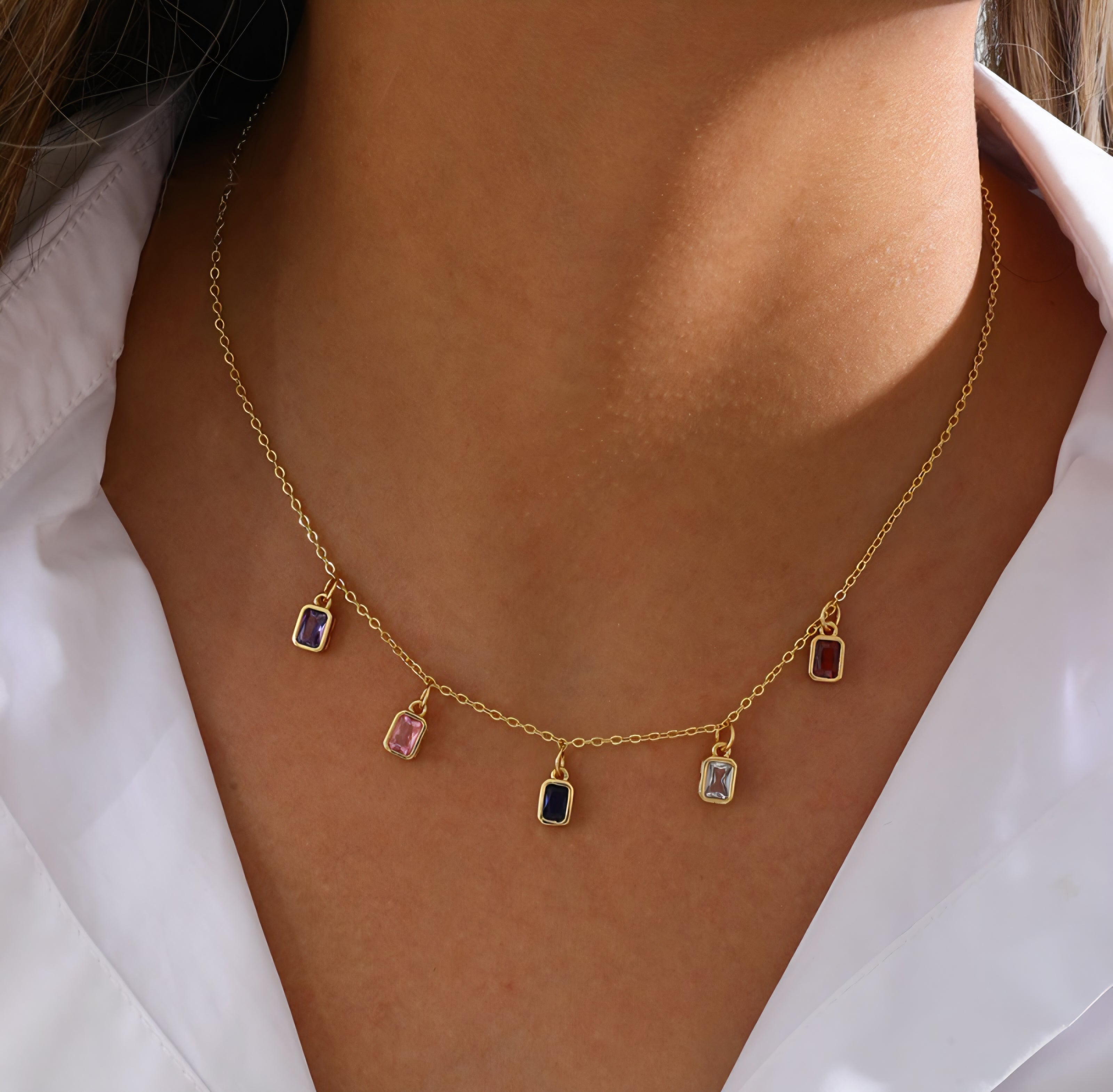 COLLAR CON DIJES MULTICOLOR