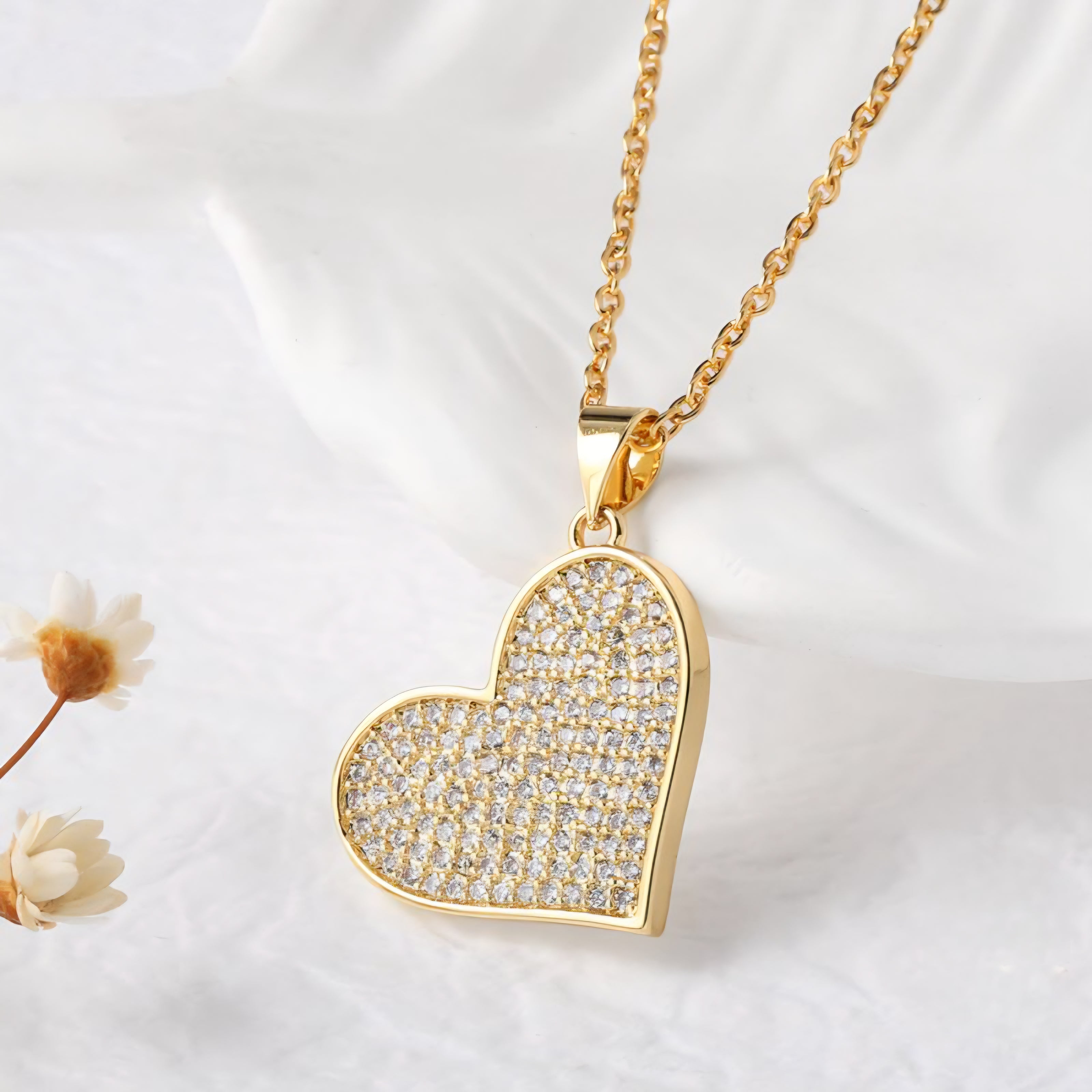 COLLAR CORAZÓN BRILLANTE