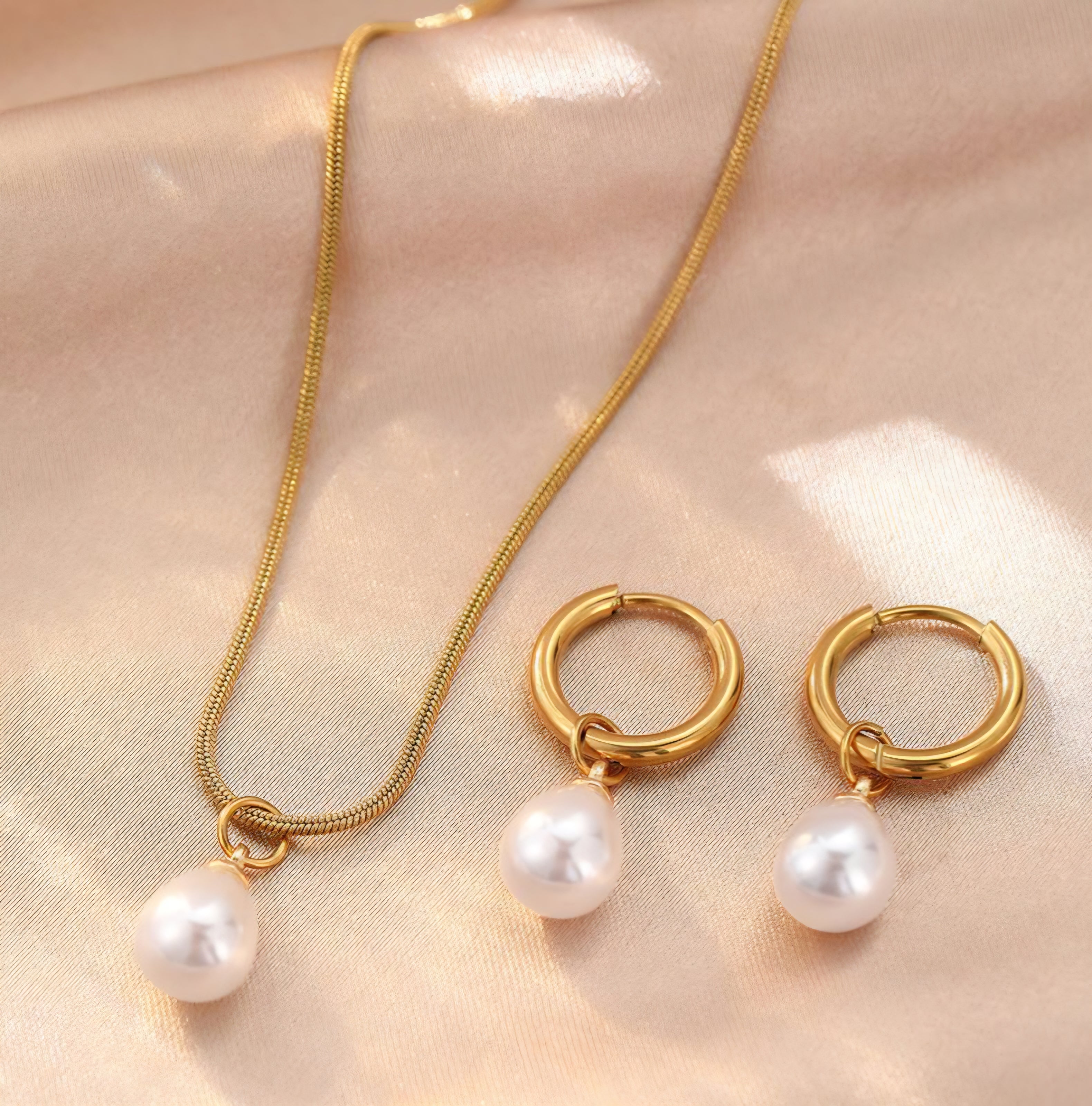 SET 2 PZ COLLAR Y ARETES CON PERLAS