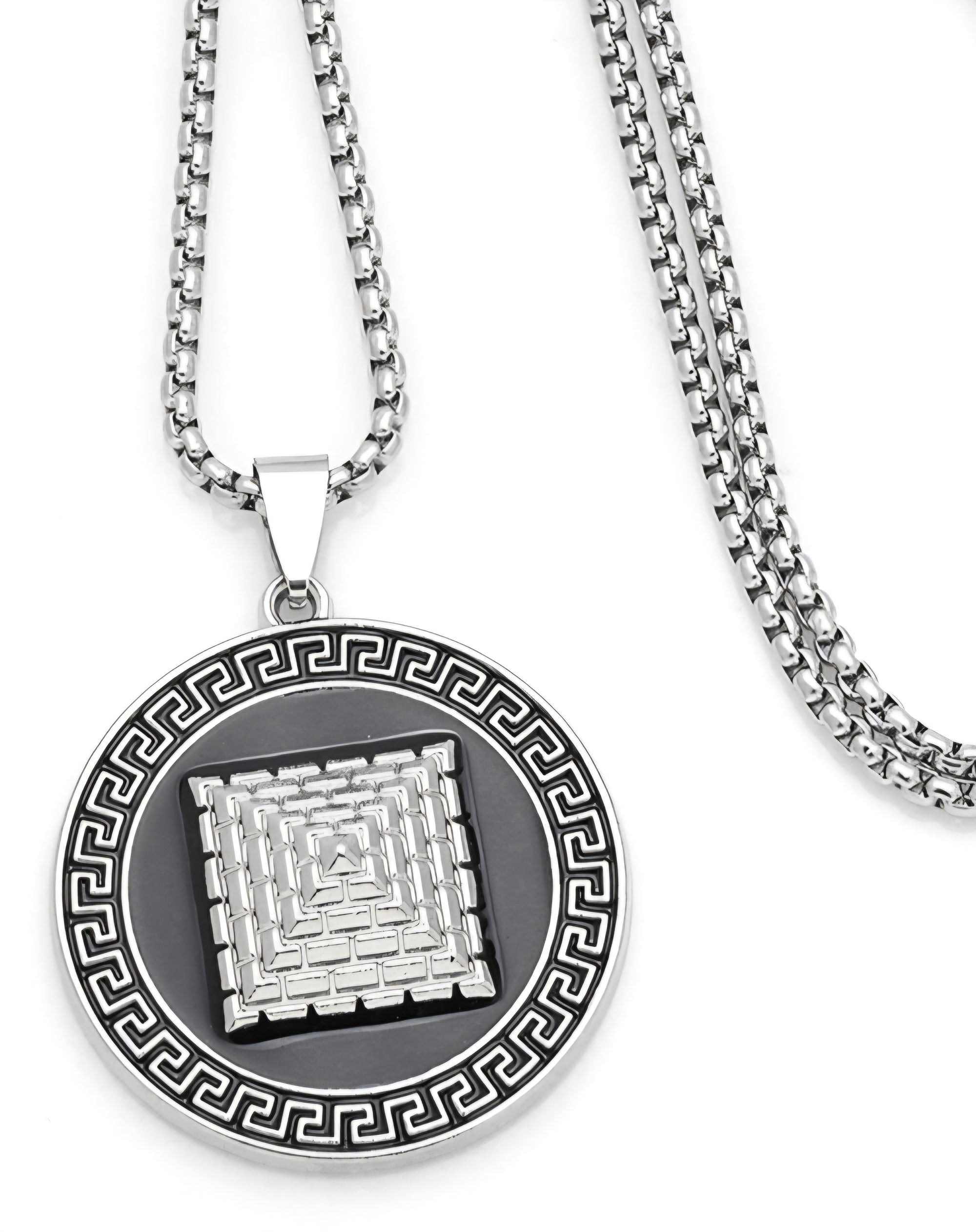 COLLAR CON MEDALLA GEOMÉTRICA