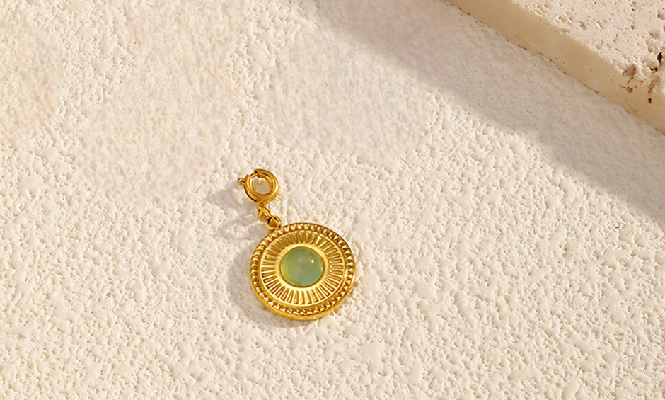 DIJE REDONDO CON PIEDRA NATURAL