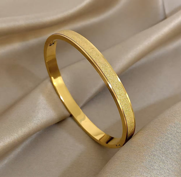 BRAZALETE ACABADO ARENADO