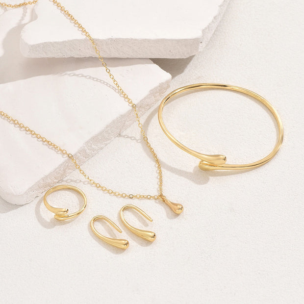 SET LÁGRIMA DORADA 4 PZ