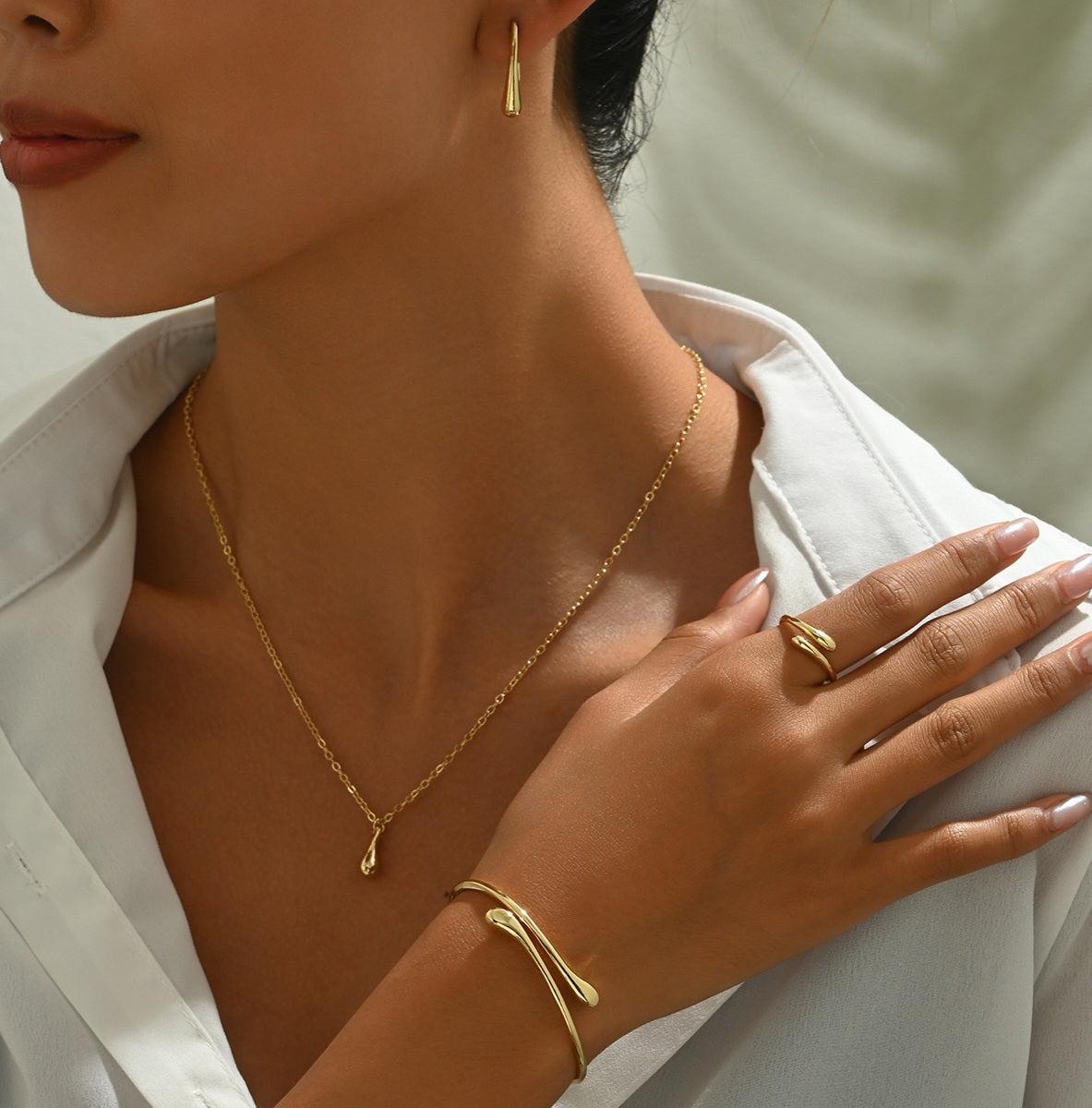 SET LÁGRIMA DORADA 4 PZ