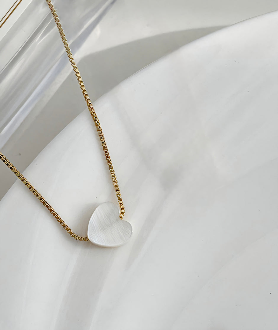 COLLAR CORAZÓN DE NÁCAR